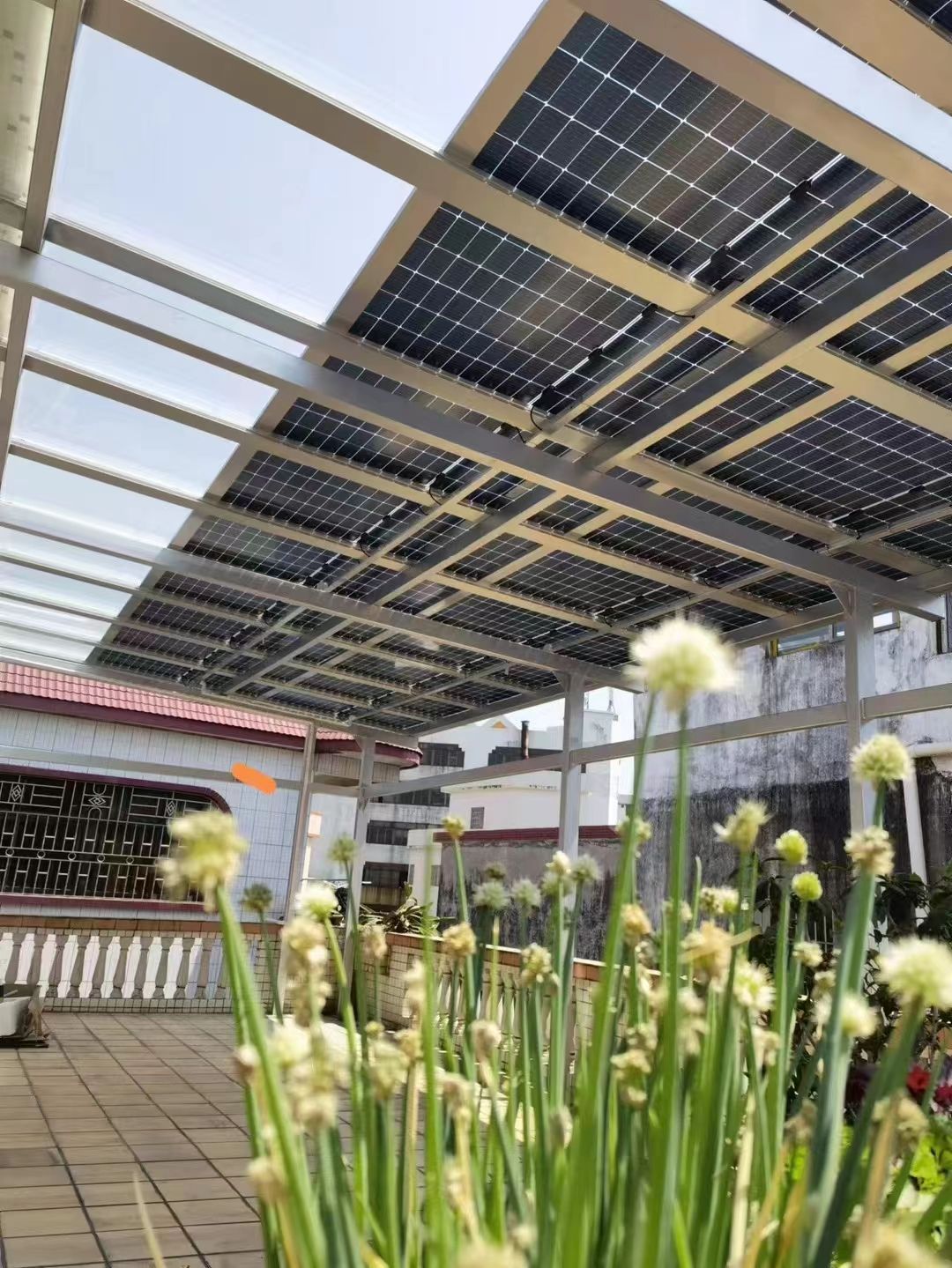 金坛别墅家用屋顶太阳能发电系统安装